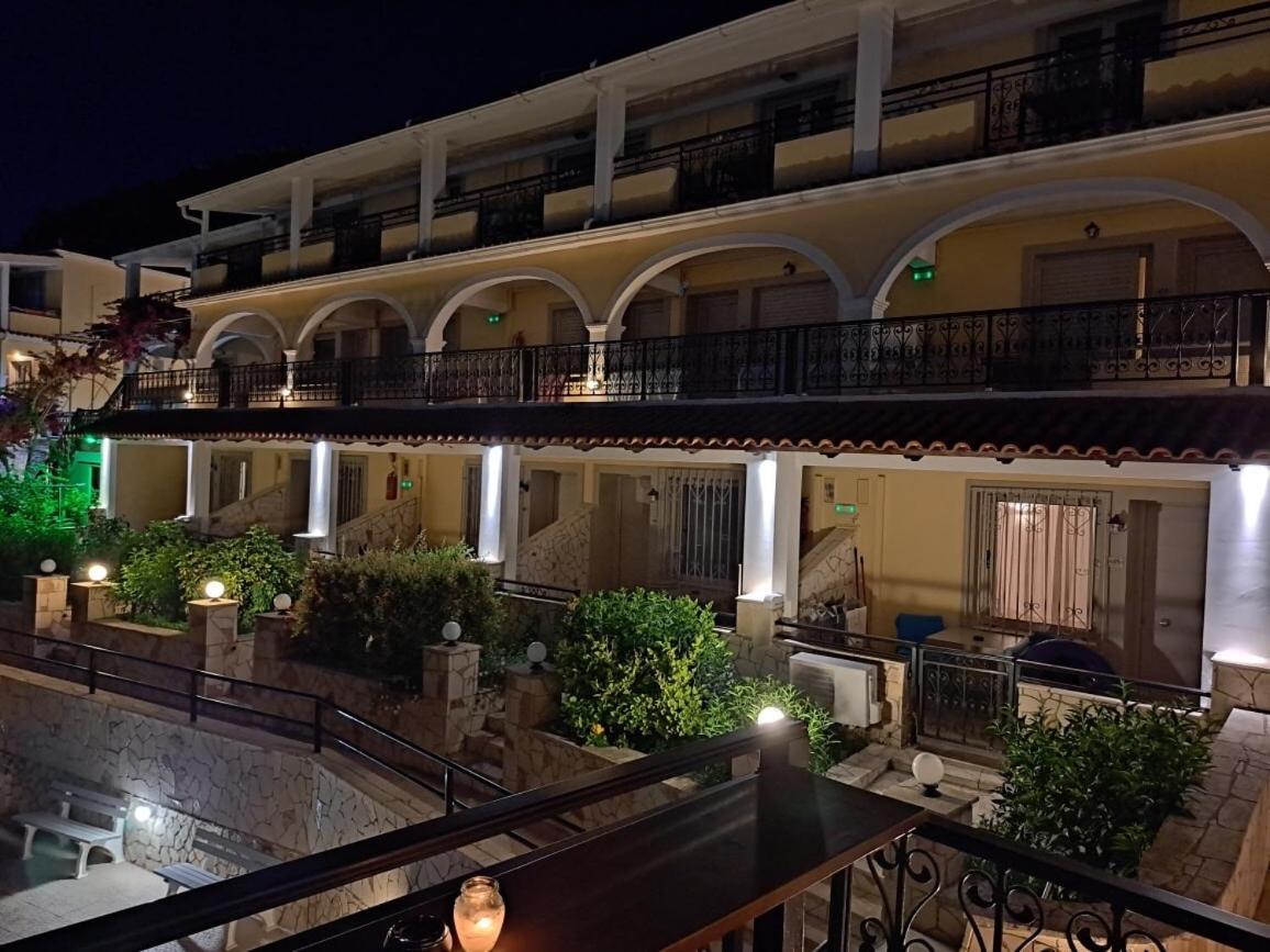 Zante Palace Ciliví Kültér fotó